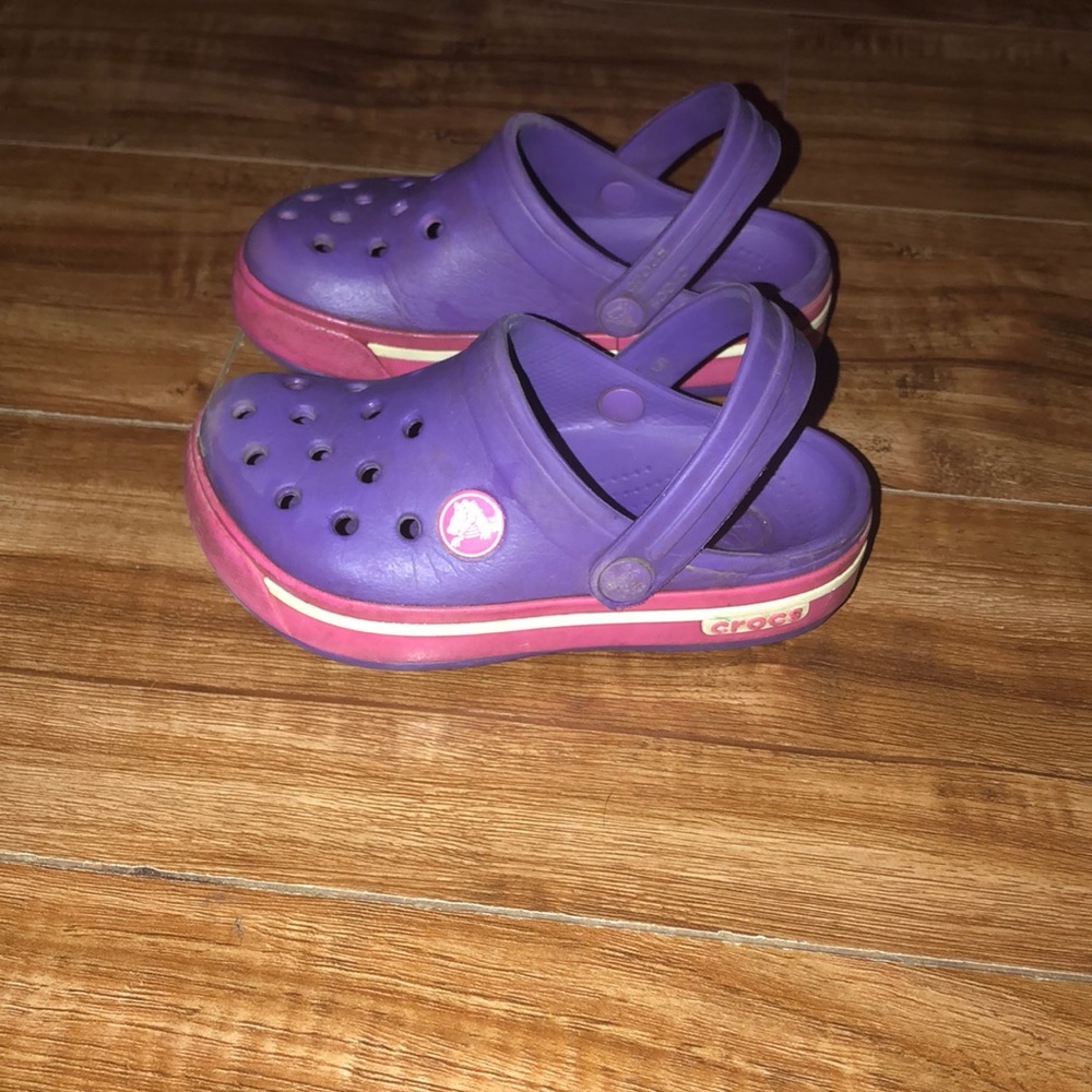 Toddler girl crocs size 8-9